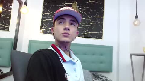 tommy_will online show from March 8, 3:32 am