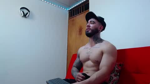 Steven online show from February 26, 6:59 pm