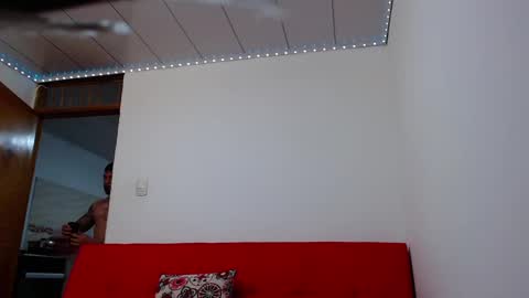 Steven online show from February 25, 9:42 am