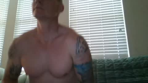 tommygunsfit online show from July 23, 8:28 pm