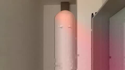 Thomas Fit online show from February 25, 3:09 pm