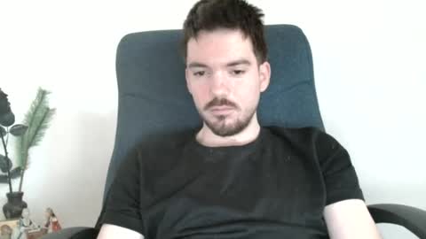 Onlyfans - Tomylind keep you in touch there online show from April 15, 9:01 am