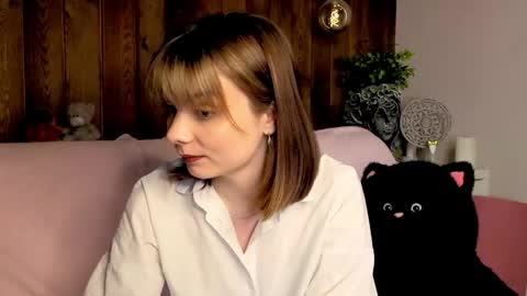 Melissa online show from May 31, 7:59 pm