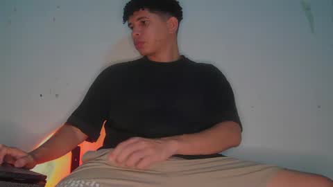 tony_marz online show from July 19, 5:32 am