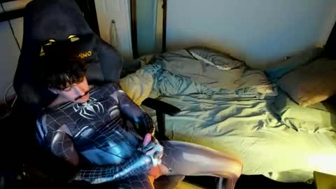 tonybigdick12333 online show from April 23, 3:14 am