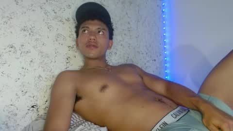 tonydesire_ online show from April 11, 8:13 pm