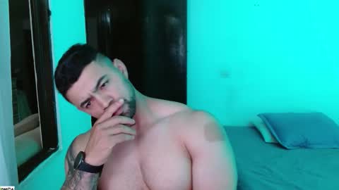 Snapshot of tonyking21 chatting on October 27, 11:05 pm ANTONY online show from October 27, 11:05 pm