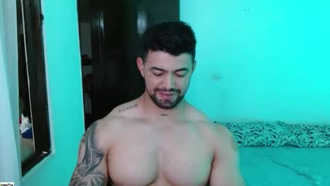 Snapshot of tonyking21 chatting on October 22, 12:03 am ANTONY online show from October 22, 12:03 am