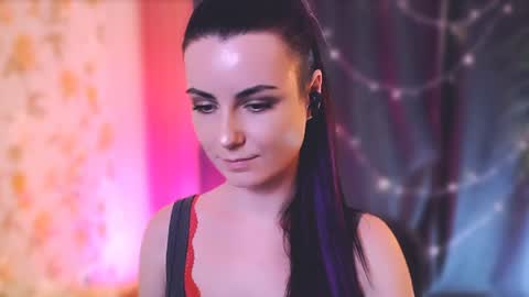 Elizabeth online show from January 10, 7:32 pm