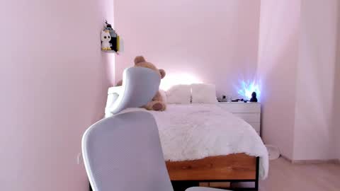 toohornyserj online show from February 14, 1:13 am