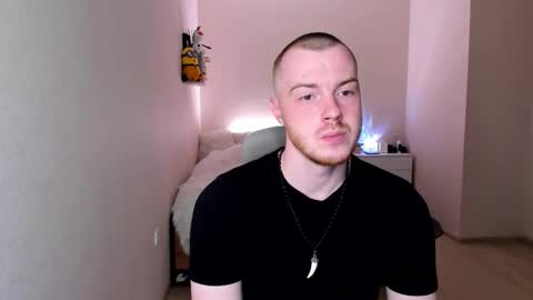 toohornyserj online show from October 3, 8:06 pm