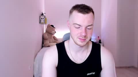 toohornyserj online show from January 24, 8:32 pm