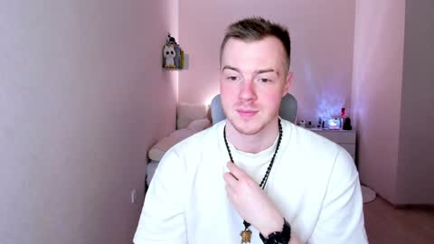 toohornyserj online show from February 1, 11:48 pm