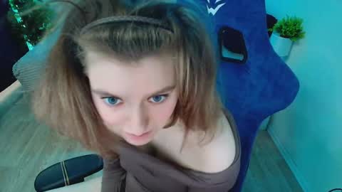 topcranberry online show from April 19, 1:12 pm