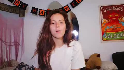 Snapshot of torino_19 chatting on October 22, 11:17 pm Enzo Moretti online show from October 22, 11:17 pm
