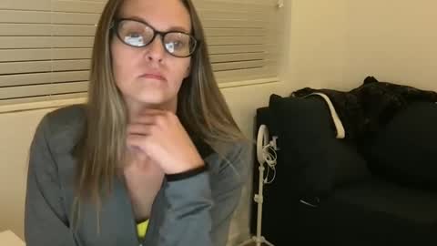 Tori Ryann online show from December 21, 11:22 am