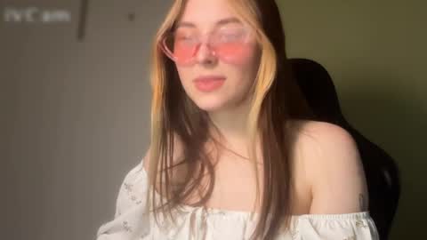 touch_and_run online show from April 7, 3:25 pm