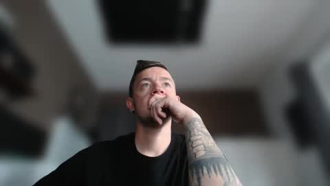 tox123673238 online show from April 13, 11:14 am