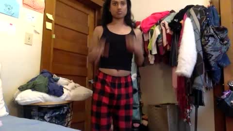 transamoure online show from March 14, 5:50 pm