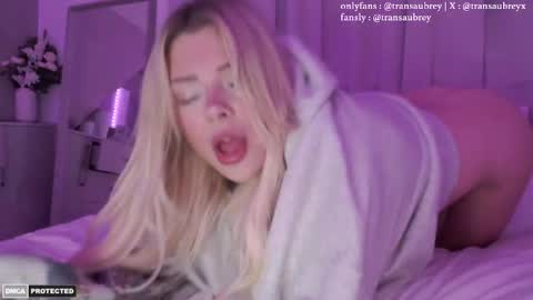 aubrey 3 online show from November 17, 8:11 pm