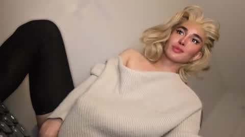 ALMIGHTY GODDESS VALENTINA online show from April 10, 5:28 pm