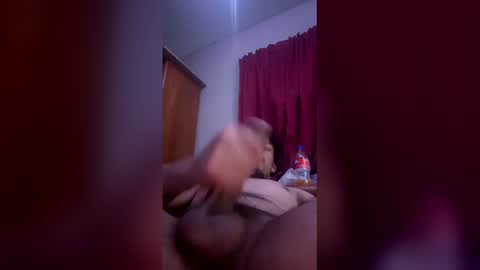 trap6197540 online show from April 27, 6:33 am