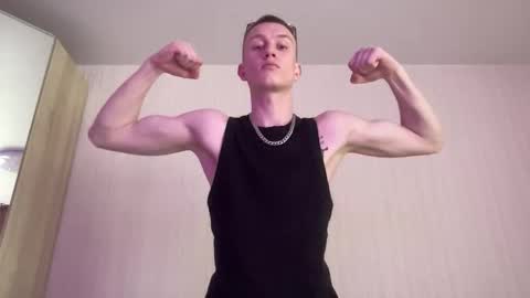 Travis online show from April 7, 9:22 am