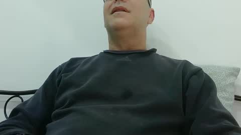 trevido4u online show from February 2, 3:48 am