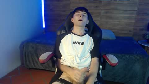 trevor_mob online show from April 8, 7:50 pm