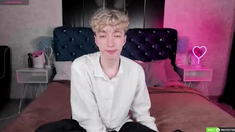 TrevorBenson online show from November 23, 5:55 pm