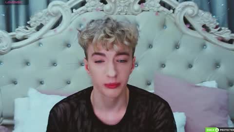 TrevorBenson online show from November 9, 9:28 pm