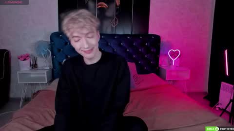 TrevorBenson online show from November 20, 8:57 am