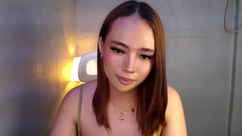 trexie_fucks15 online show from April 23, 6:31 pm