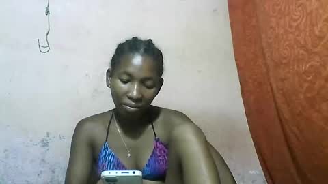 tricia9794 online show from March 22, 9:46 am