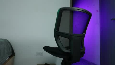 - trieone online show from April 17, 12:35 am