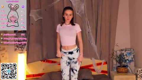 Bubbles online show from November 15, 7:59 pm