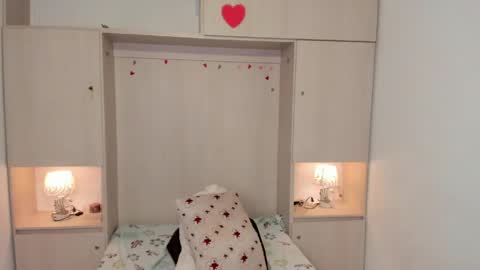 TRISHA online show from April 14, 4:16 am