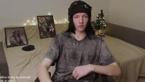 Max  online show from January 5, 6:00 pm