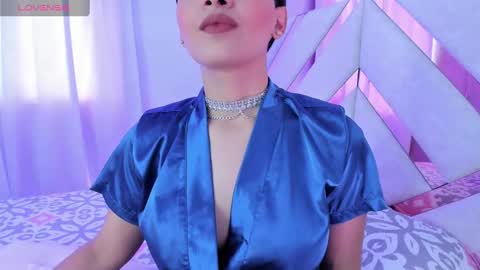 Trissha online show from October 4, 1:31 pm