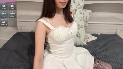  Sofa Im new here and so far I do not take off the panties online show from June 2, 2:30 pm