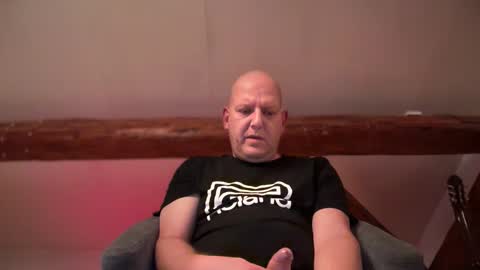 Snapshot of tritonspace chatting on October 5, 2:57 pm Triton online show from October 5, 2:57 pm