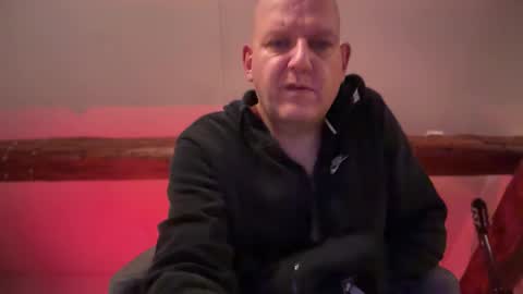 Snapshot of tritonspace chatting on October 17, 10:47 pm Triton online show from October 17, 10:47 pm