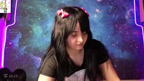 trixiedoescamcam online show from April 1, 12:33 am