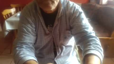 trobelle online show from May 24, 7:48 am