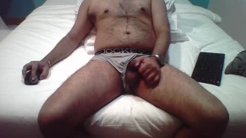 trvling_paul online show from December 16, 1:43 pm