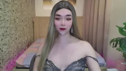 ts_yoshi_ online show from April 4, 12:28 am