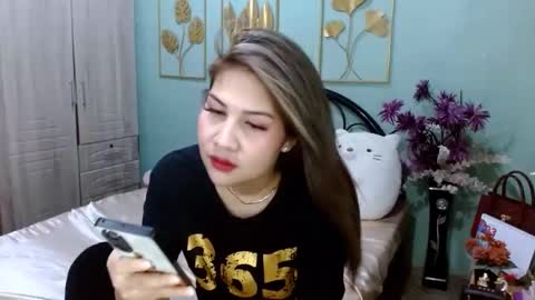 SHENA  online show from March 1, 2:34 pm