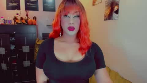 Nicoleeee online show from June 6, 9:20 pm
