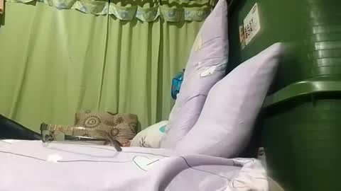 Mae online show from November 6, 8:56 pm