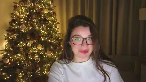 Ariana online show from December 19, 8:26 pm